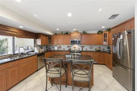 11060 Lakeview Drive Coral Springs FL 33071