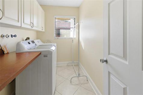 11060 Lakeview Drive Coral Springs FL 33071