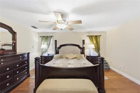 11060 Lakeview Drive Coral Springs FL 33071