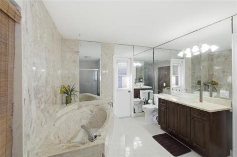 11060 Lakeview Drive Coral Springs FL 33071