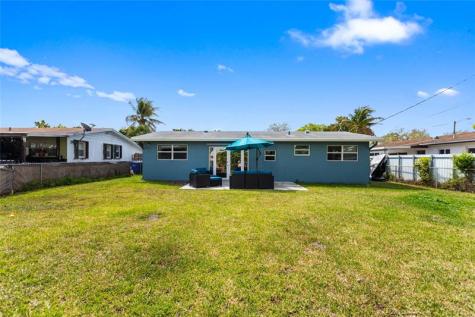 6881 Douglas Street Hollywood FL 33024