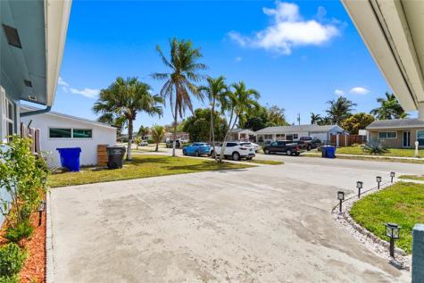 6881 Douglas Street Hollywood FL 33024