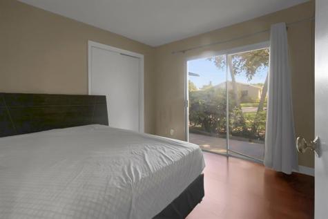 2440 NW 98th Lane Coral Springs FL 33065