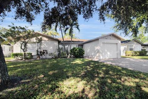 2440 NW 98th Lane Coral Springs FL 33065