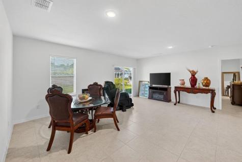 8445 101ST Court Vero Beach FL 32967