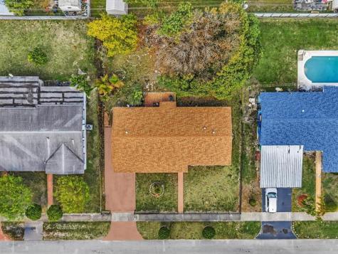 2285 NW 195th Street Miami Gardens FL 33056