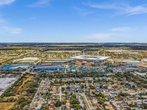 2285 NW 195th Street Miami Gardens FL 33056