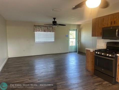 1532 Hunter Road Okeechobee FL 34974