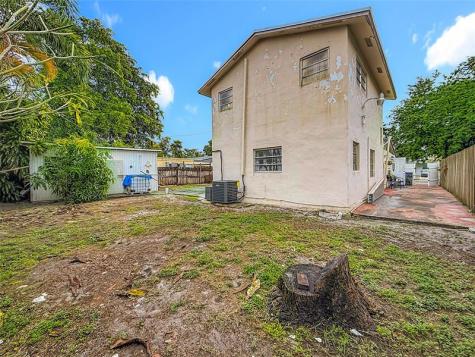 7141 Custer Street Hollywood FL 33024