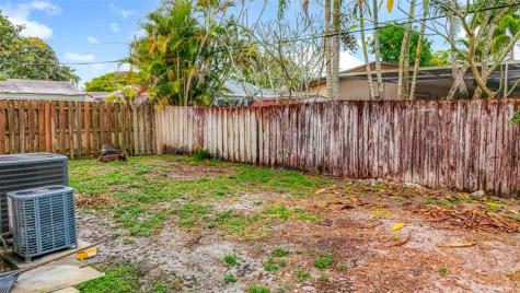7141 Custer Street Hollywood FL 33024