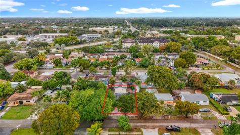 7141 Custer Street Hollywood FL 33024