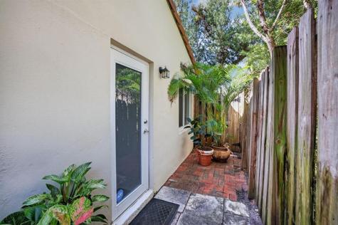 430 NE 8th Avenue Fort Lauderdale FL 33301