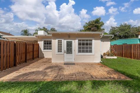 1717 SW 12th Court Fort Lauderdale FL 33312