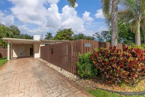 1717 SW 12th Court Fort Lauderdale FL 33312