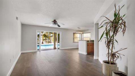 414 SW 205th Avenue Pembroke Pines FL 33029