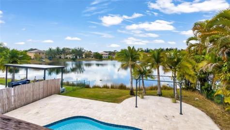 414 SW 205th Avenue Pembroke Pines FL 33029