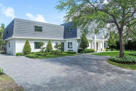 9 Tahoe Lane Sea Ranch Lakes FL 33308