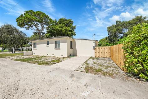 301 SW 17th Street Fort Lauderdale FL 33315