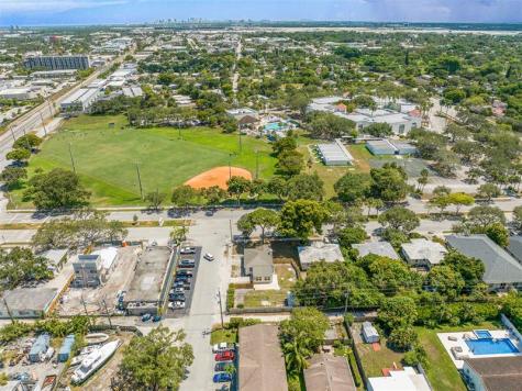 301 SW 17th Street Fort Lauderdale FL 33315