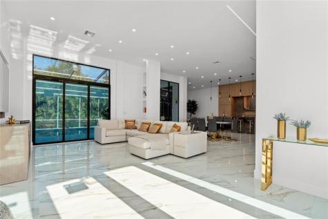7141 Mariana Court Boca Raton FL 33433