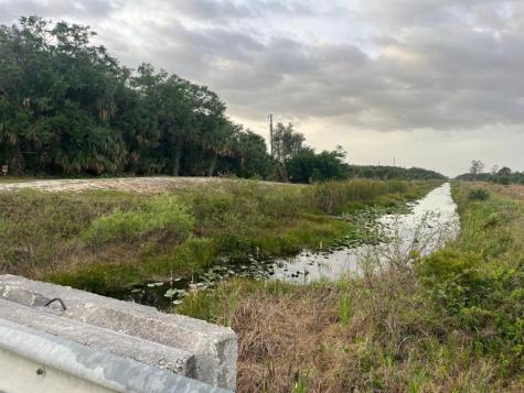 15148 NW 288th Street Okeechobee FL 34972