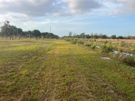 15148 NW 288th Street Okeechobee FL 34972