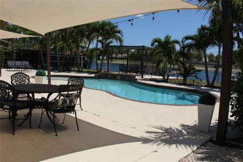 16272 SW 42nd Terrace Miami FL 33185