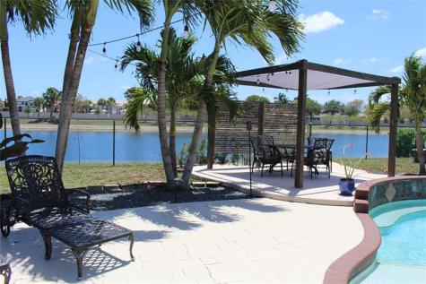 16272 SW 42nd Terrace Miami FL 33185