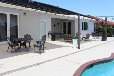 16272 SW 42nd Terrace Miami FL 33185