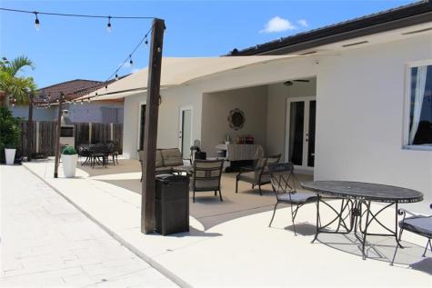 16272 SW 42nd Terrace Miami FL 33185