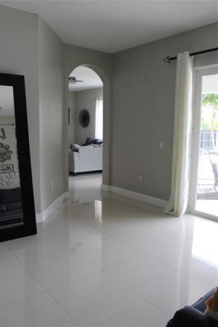 16272 SW 42nd Terrace Miami FL 33185