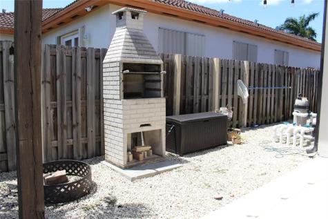 16272 SW 42nd Terrace Miami FL 33185