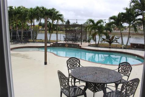16272 SW 42nd Terrace Miami FL 33185