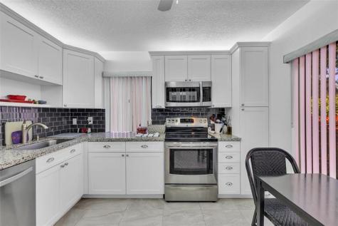 2260 Seagrape Circle Coconut Creek FL 33066