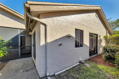 2260 Seagrape Circle Coconut Creek FL 33066