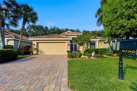 6755 Viale Elizabeth Delray Beach FL 33446