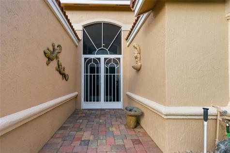 6755 Viale Elizabeth Delray Beach FL 33446