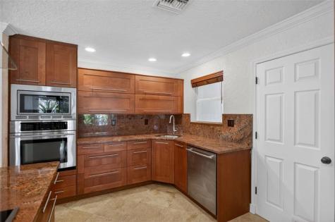 601 SE 5th Terrace Pompano Beach FL 33060