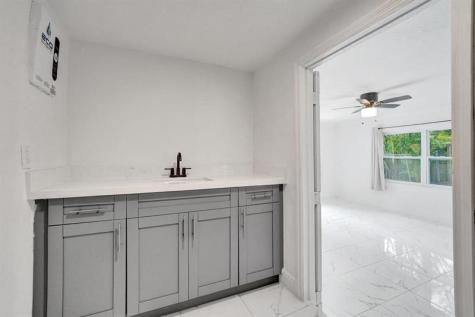 1836 SW 9th Avenue Fort Lauderdale FL 33315