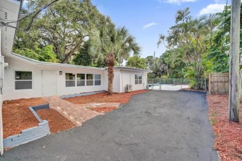 1836 SW 9th Avenue Fort Lauderdale FL 33315