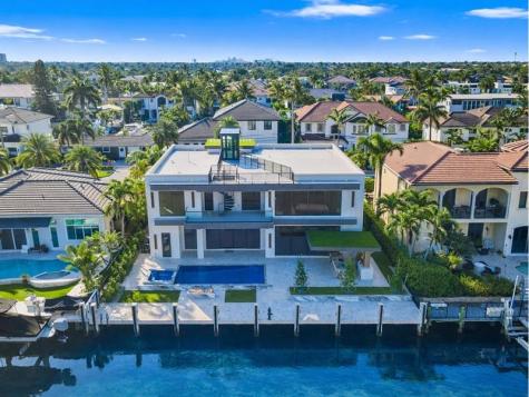 2441 NE 48th Court Lighthouse Point FL 33064