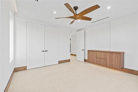 2441 NE 48th Court Lighthouse Point FL 33064