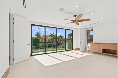2441 NE 48th Court Lighthouse Point FL 33064