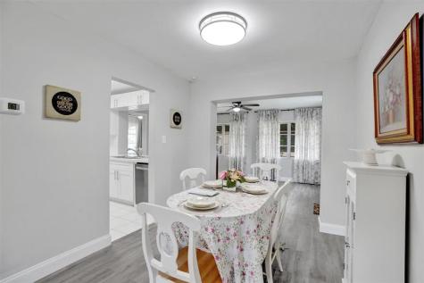 4953 NW 48 Avenue Tamarac FL 33319