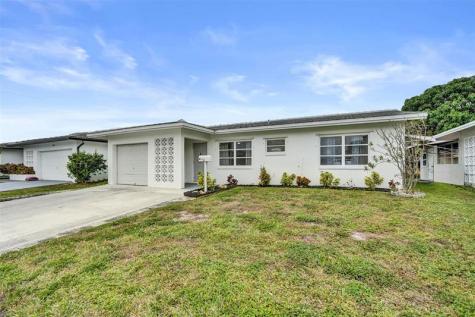 4953 NW 48 Avenue Tamarac FL 33319