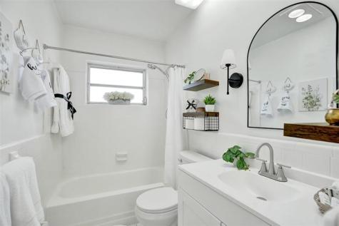 4953 NW 48 Avenue Tamarac FL 33319