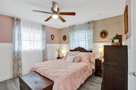 4953 NW 48 Avenue Tamarac FL 33319
