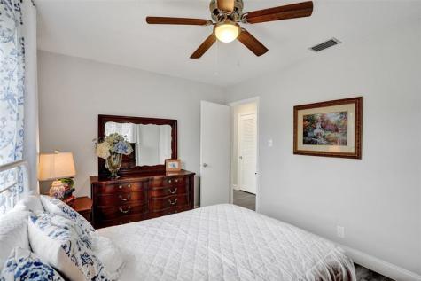 4953 NW 48 Avenue Tamarac FL 33319
