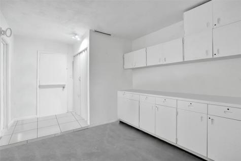 4953 NW 48 Avenue Tamarac FL 33319