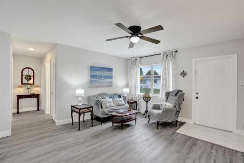4953 NW 48 Avenue Tamarac FL 33319